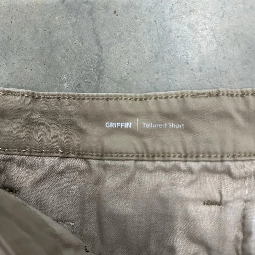 AG Adriano Goldschmied Griffin Tailored Shorts Size 33R Khaki Tan Stretch